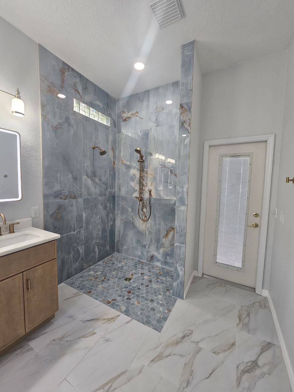 Contemporary Bathroom Remodel